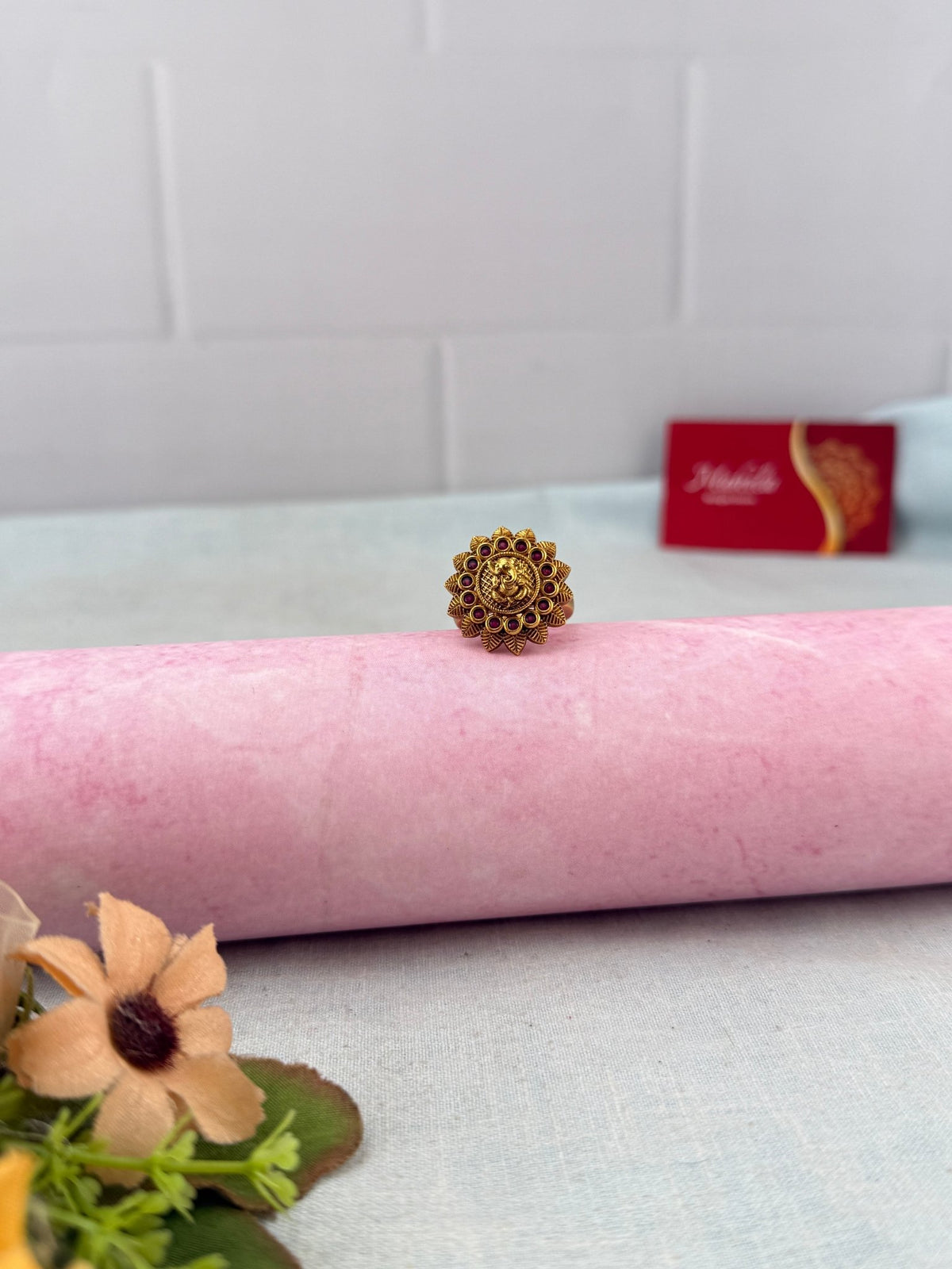 Antique Finger Ring | 009 - Mahilas