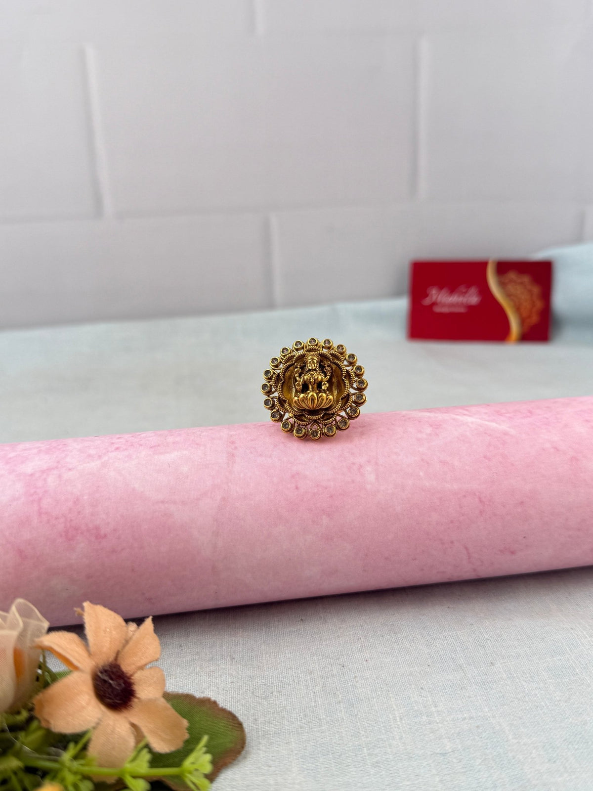 Antique Finger Ring | 010 - Mahilas