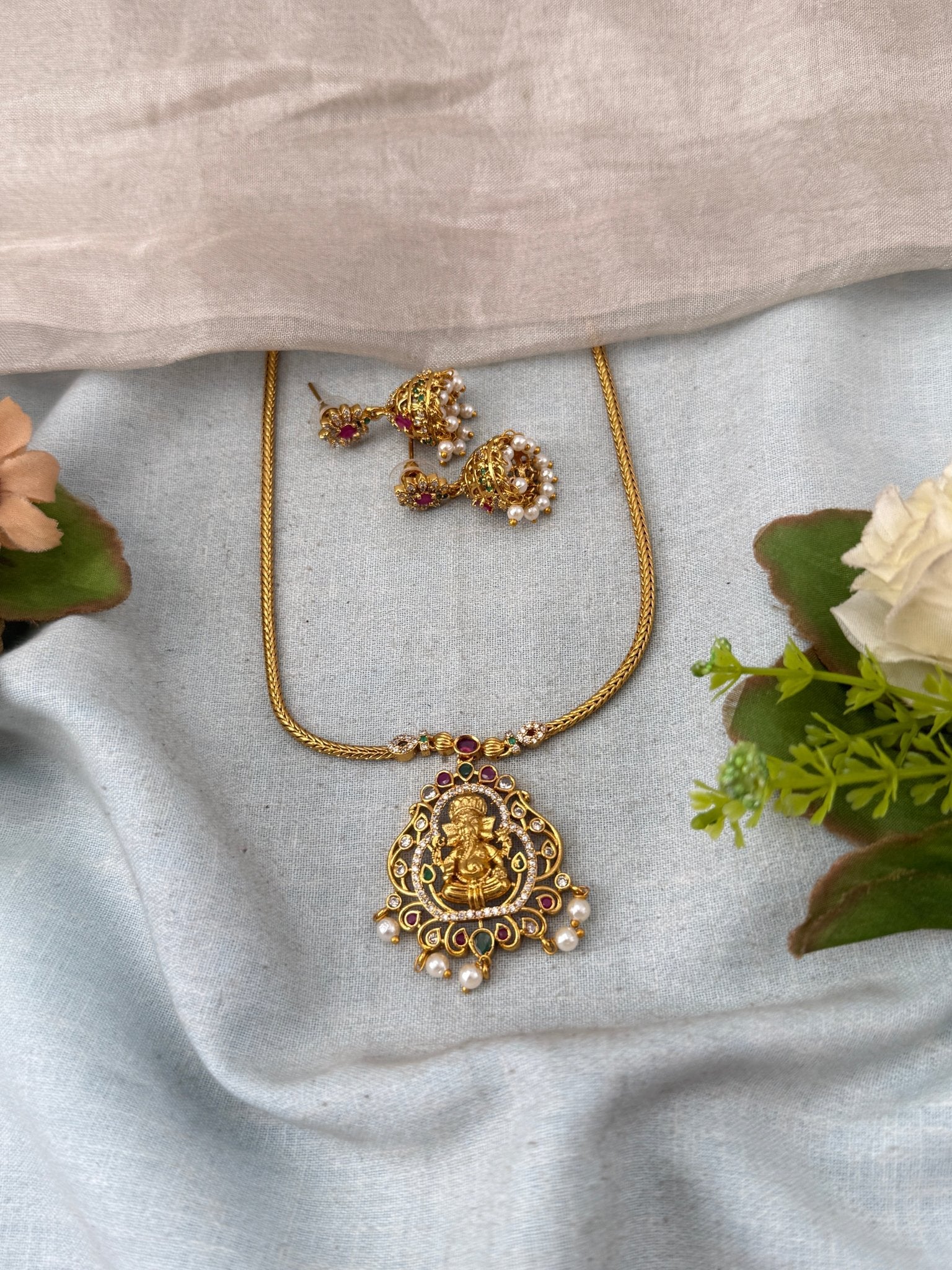 Antique Ganapathi Pendant Necklace Set | No287 - Mahilas