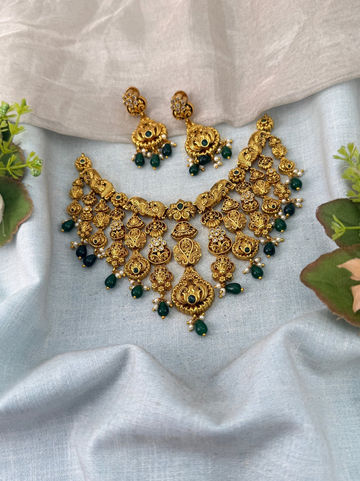 Antique Grand Short Necklace Set | 035 - Mahilas