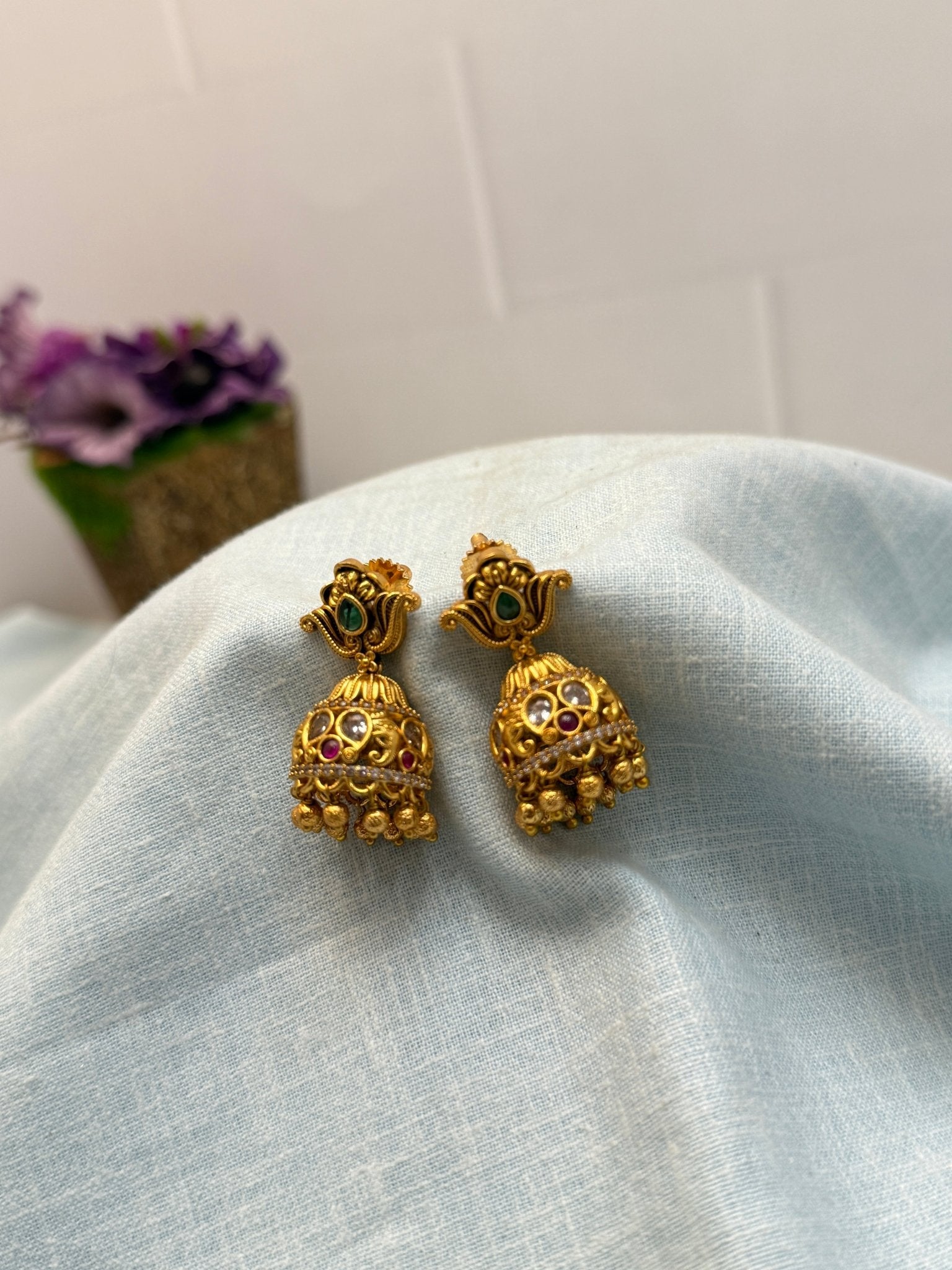 Antique Jhumka 0141 - Mahilas