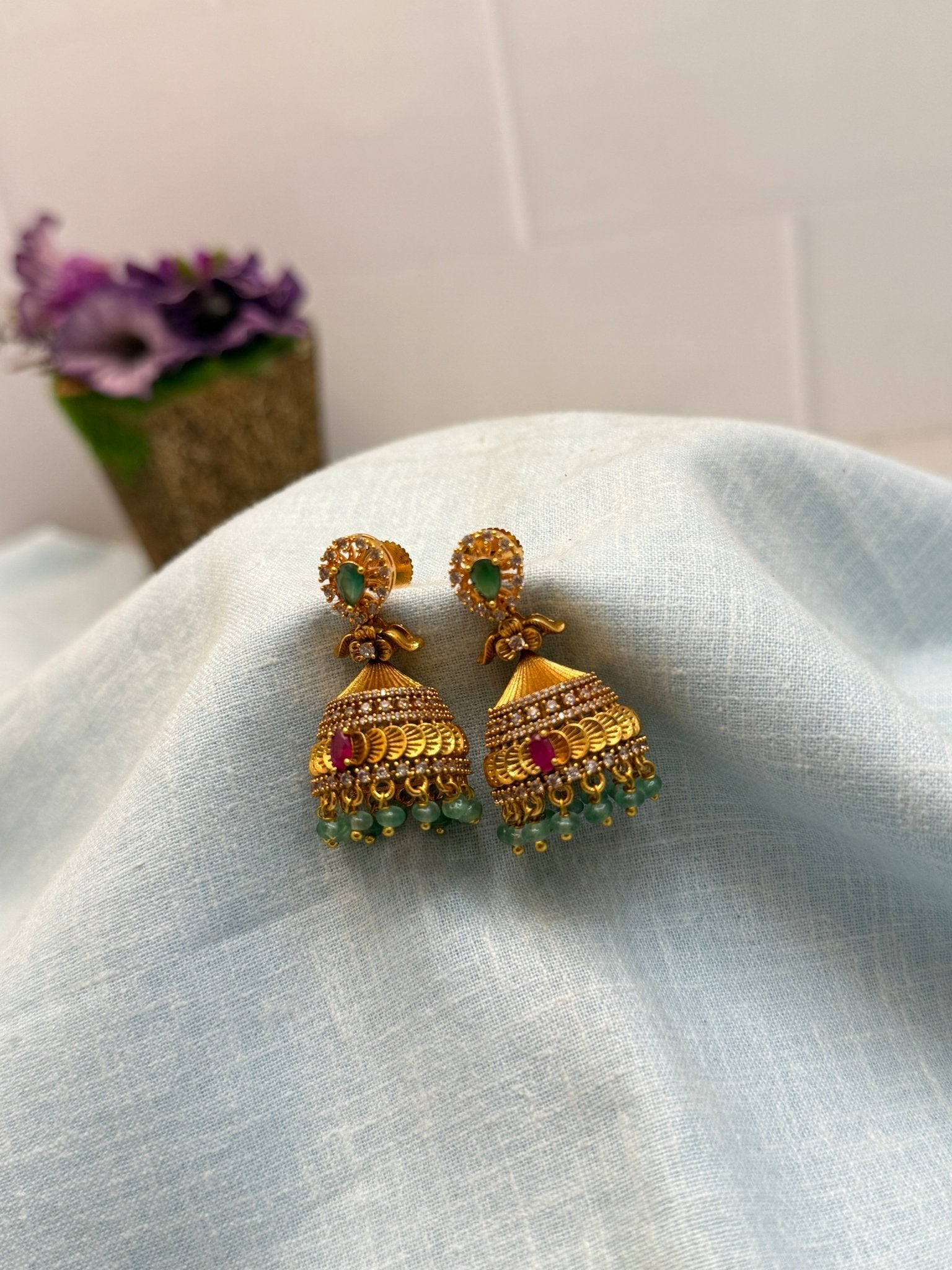 Antique Jhumka 0144 - Mahilas