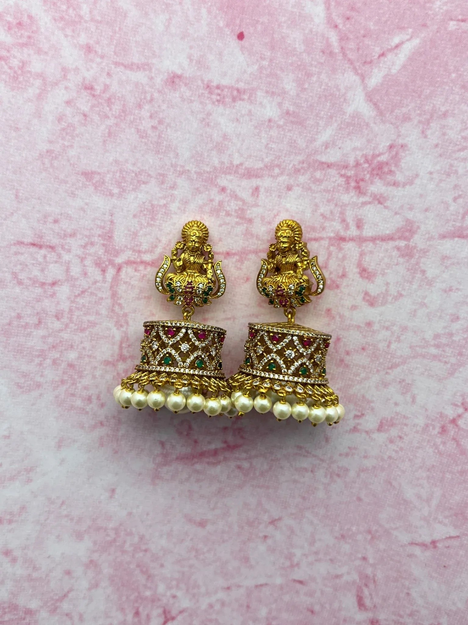 Antique Jhumka 1323 - Mahilas