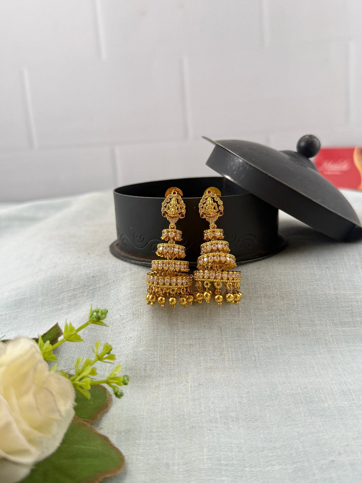 Antique Jhumka Earrings | E0144 - Mahilas