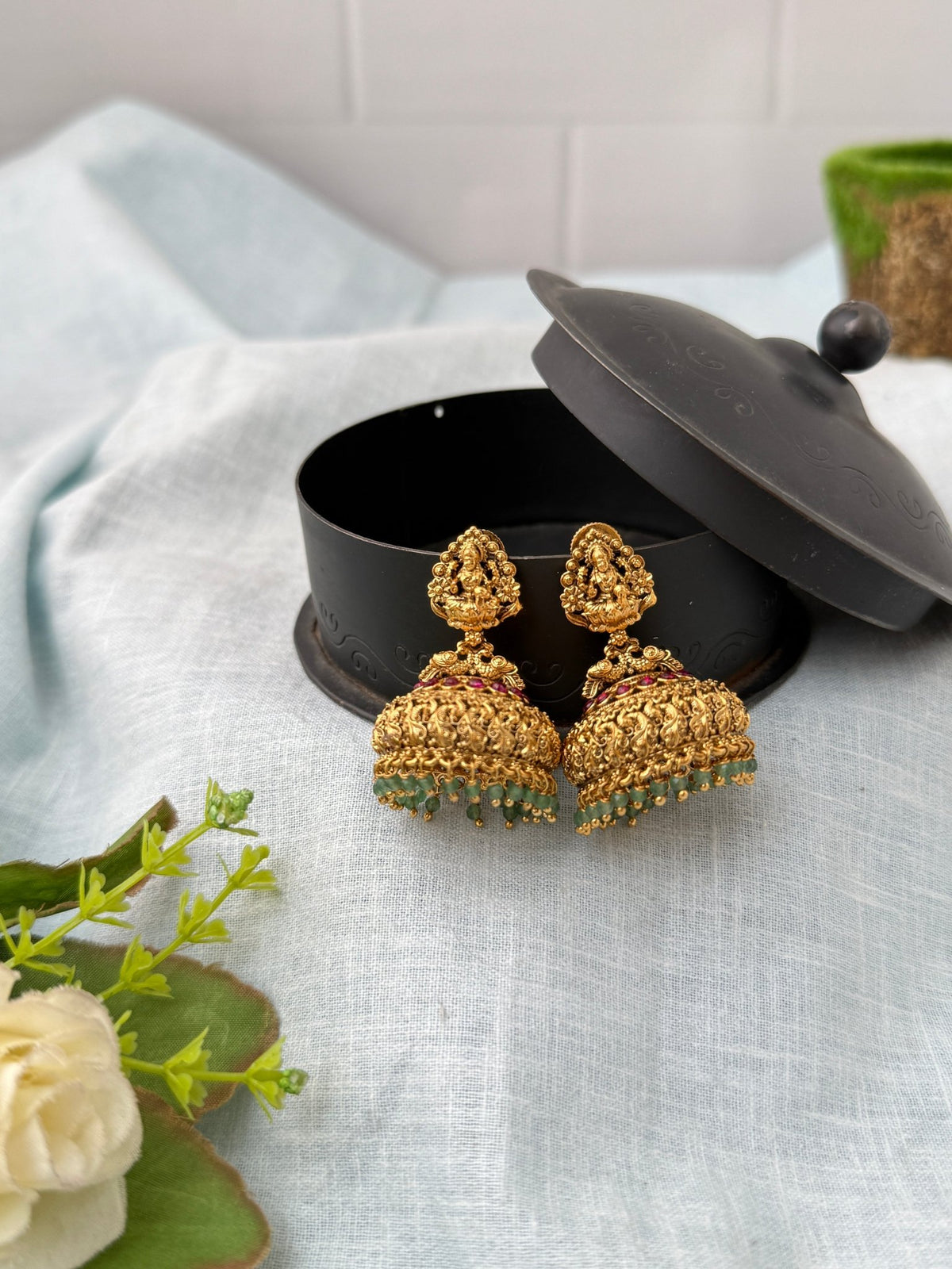 Antique Jhumka Lakshmi Earrings| E0778 - Mahilas
