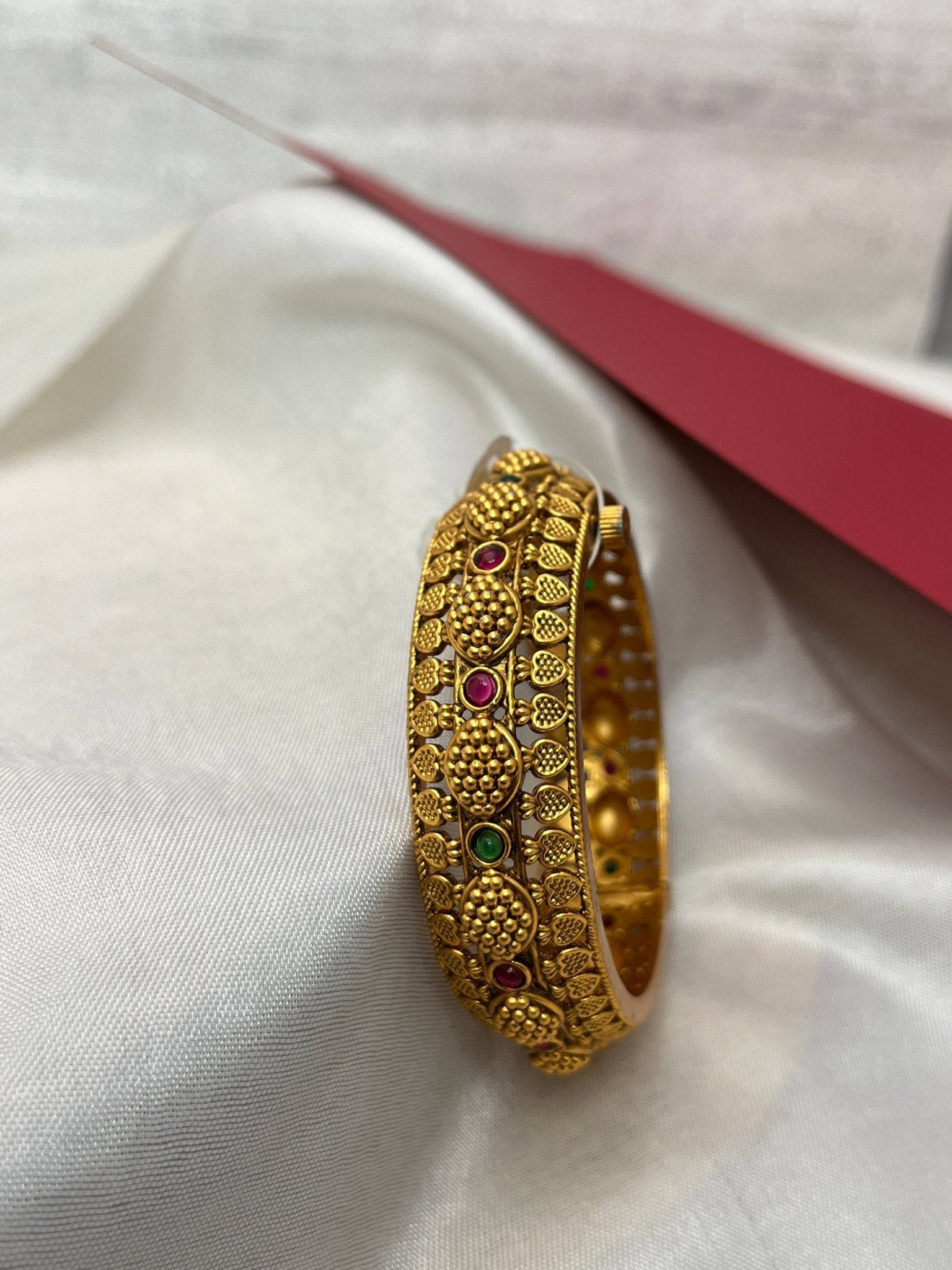 Antique Kada Bangle 1240 - Mahilas