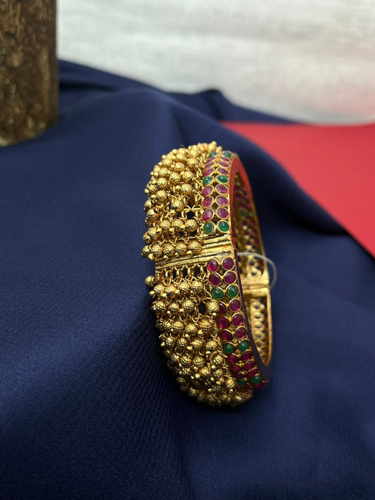 Antique Kada Bangle 1249 - Mahilas