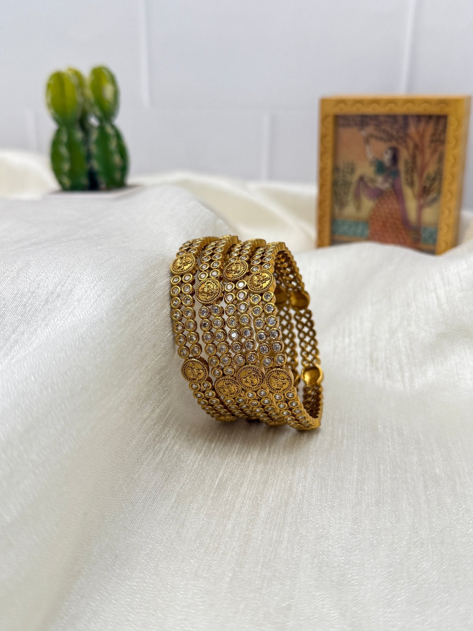 Antique Kada Bangle 6900 - Mahilas