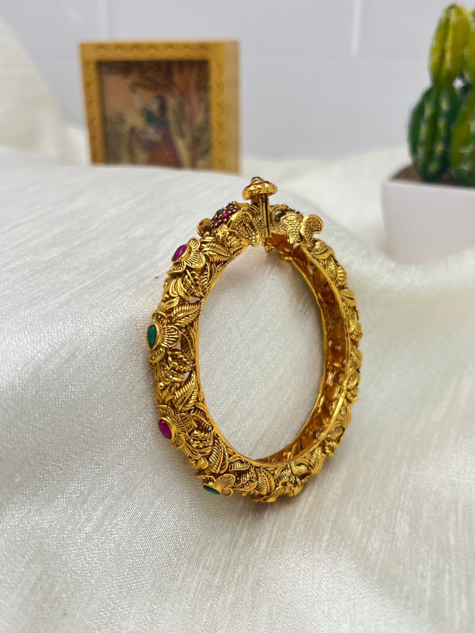 Antique Kada Bracelet 004 - Mahilas