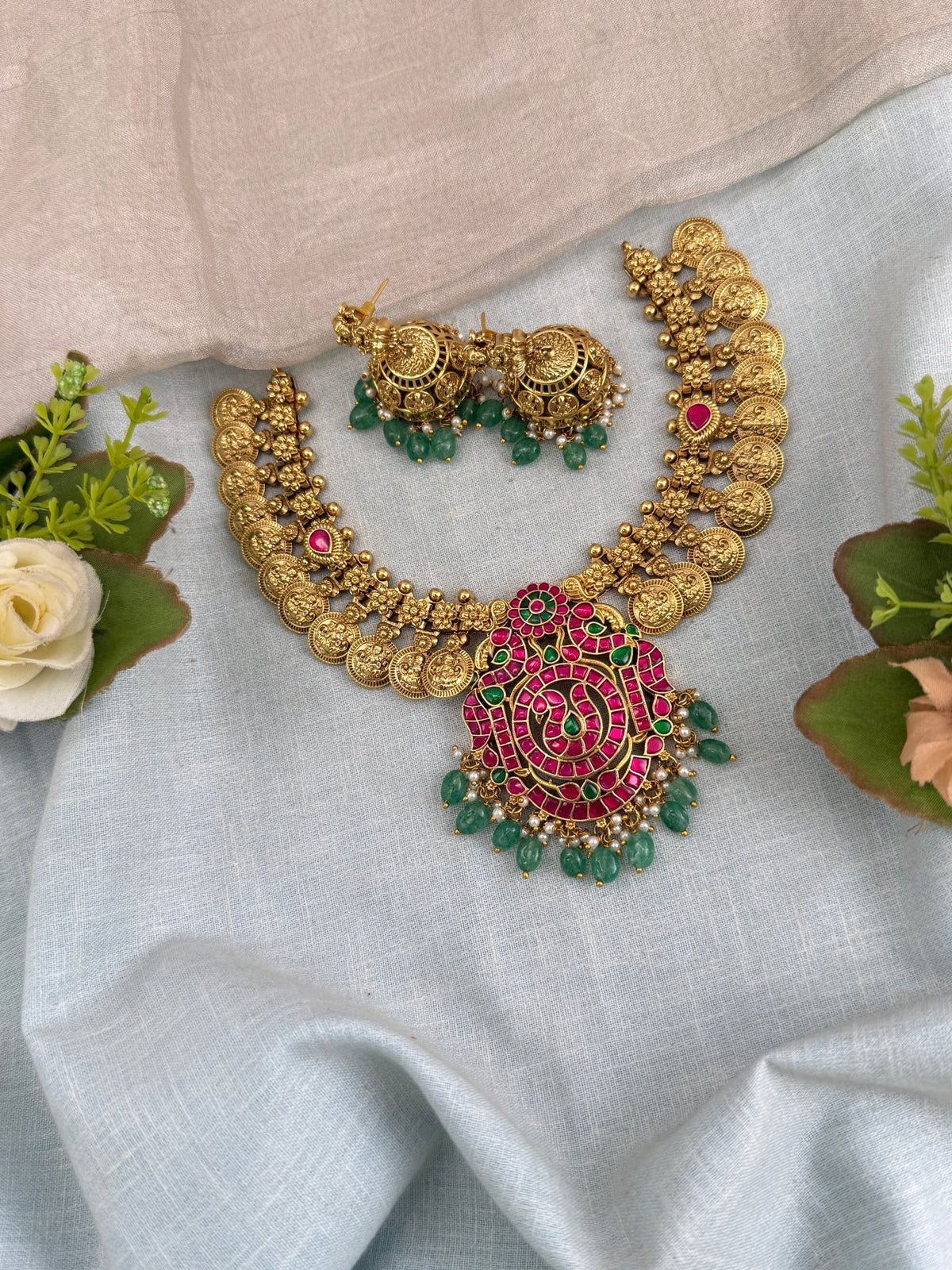 Antique Kasu Jadau Pendant Short Necklace Set | 0111 - Mahilas