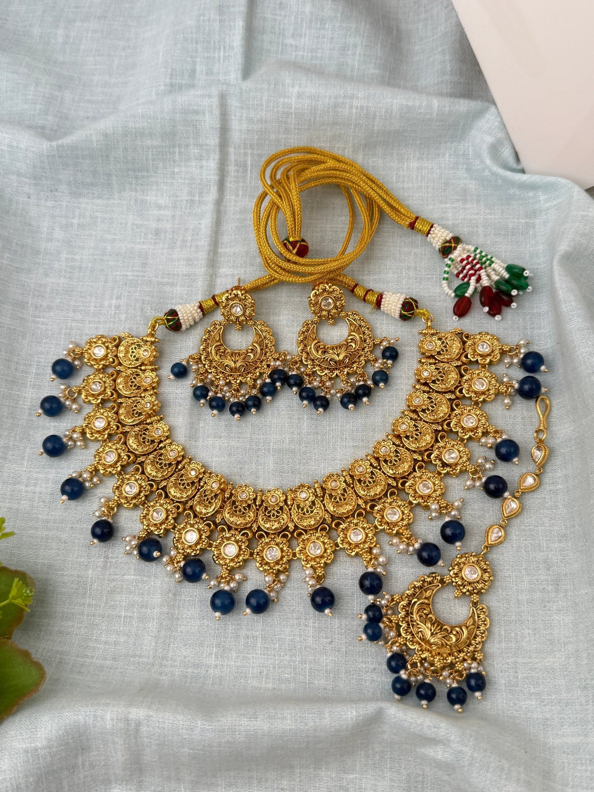 Antique Kundan Grand Necklace With Maang Tikka Short Set | N123 - Mahilas
