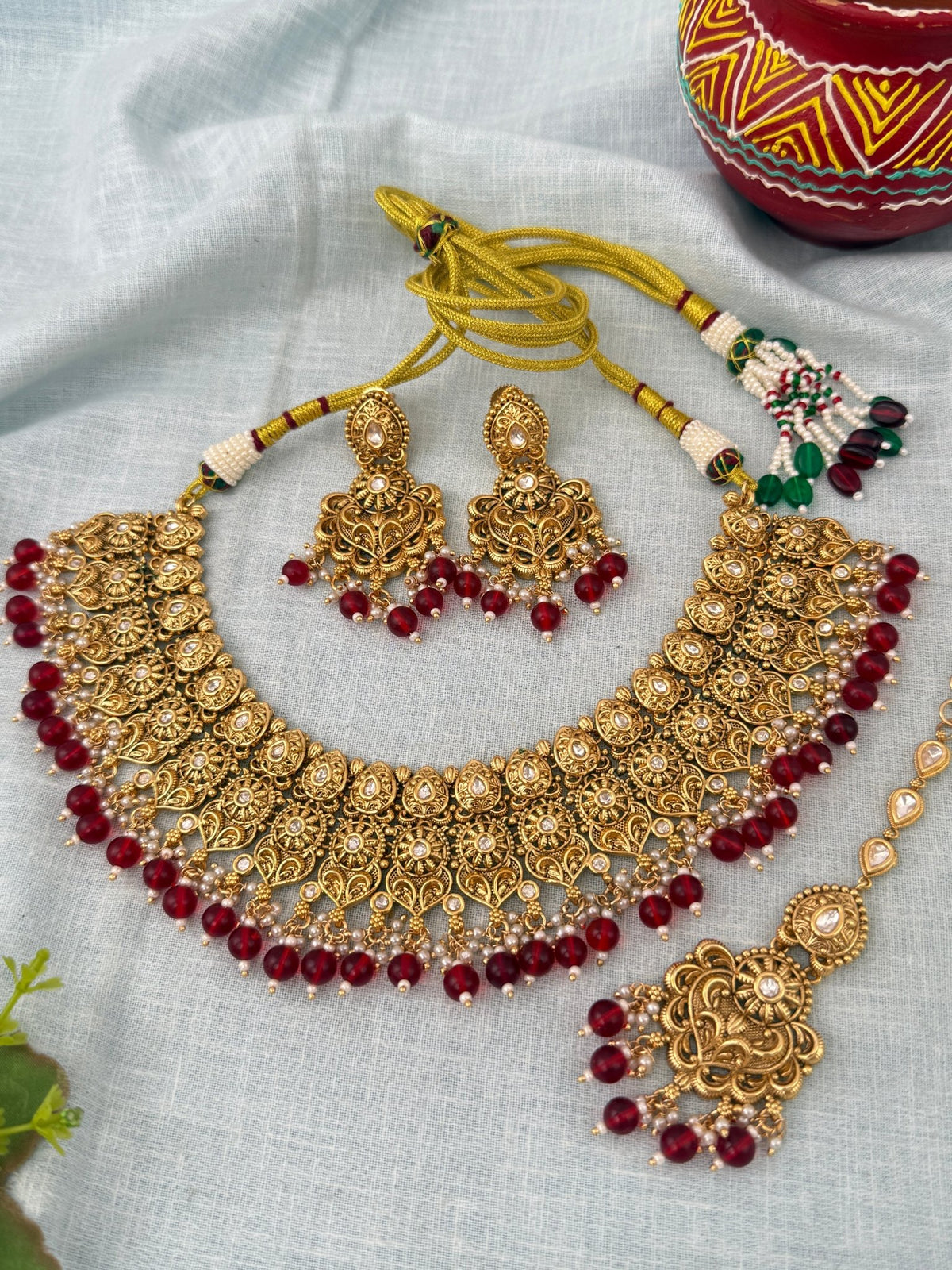 Antique Kundan Grand Necklace With Maang Tikka Short Set | N1284 - Mahilas