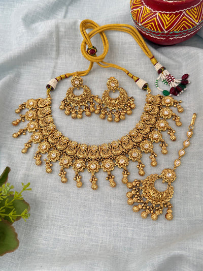 Antique Kundan Grand Necklace With Maang Tikka Short Set | N1286 - Mahilas