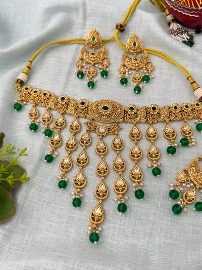 Antique Kundan Grand Necklace With Maang Tikka Short Set | N1303 - Mahilas