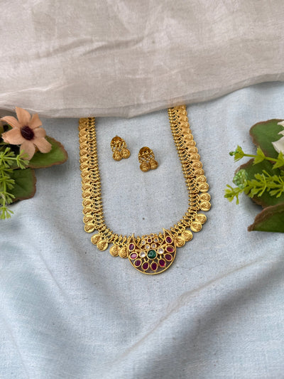 Antique Lakshmi Kasu Pendant Necklace Set | No330 - Mahilas