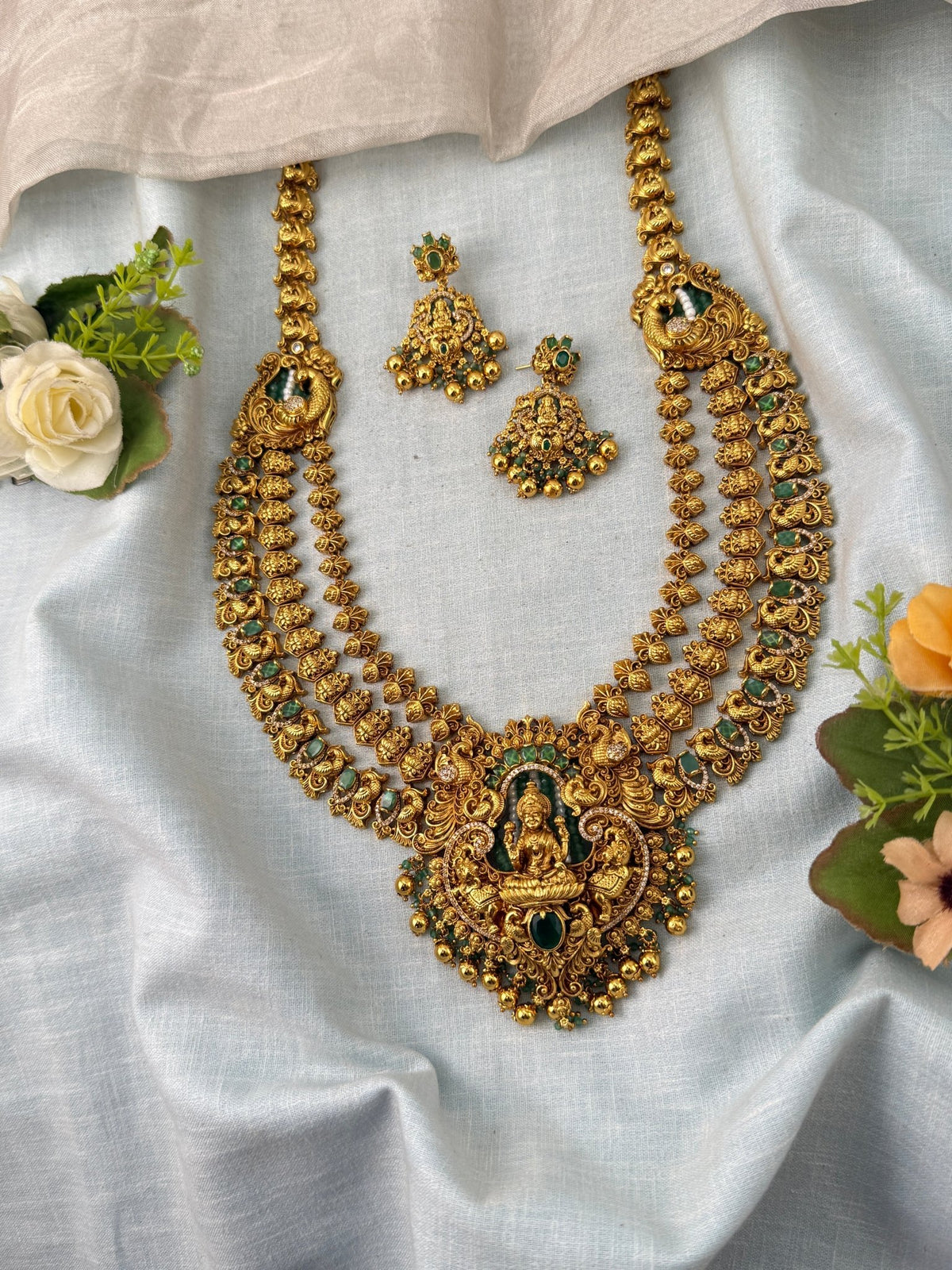 Antique Lakshmi Layer Necklace Set | 014 - Mahilas