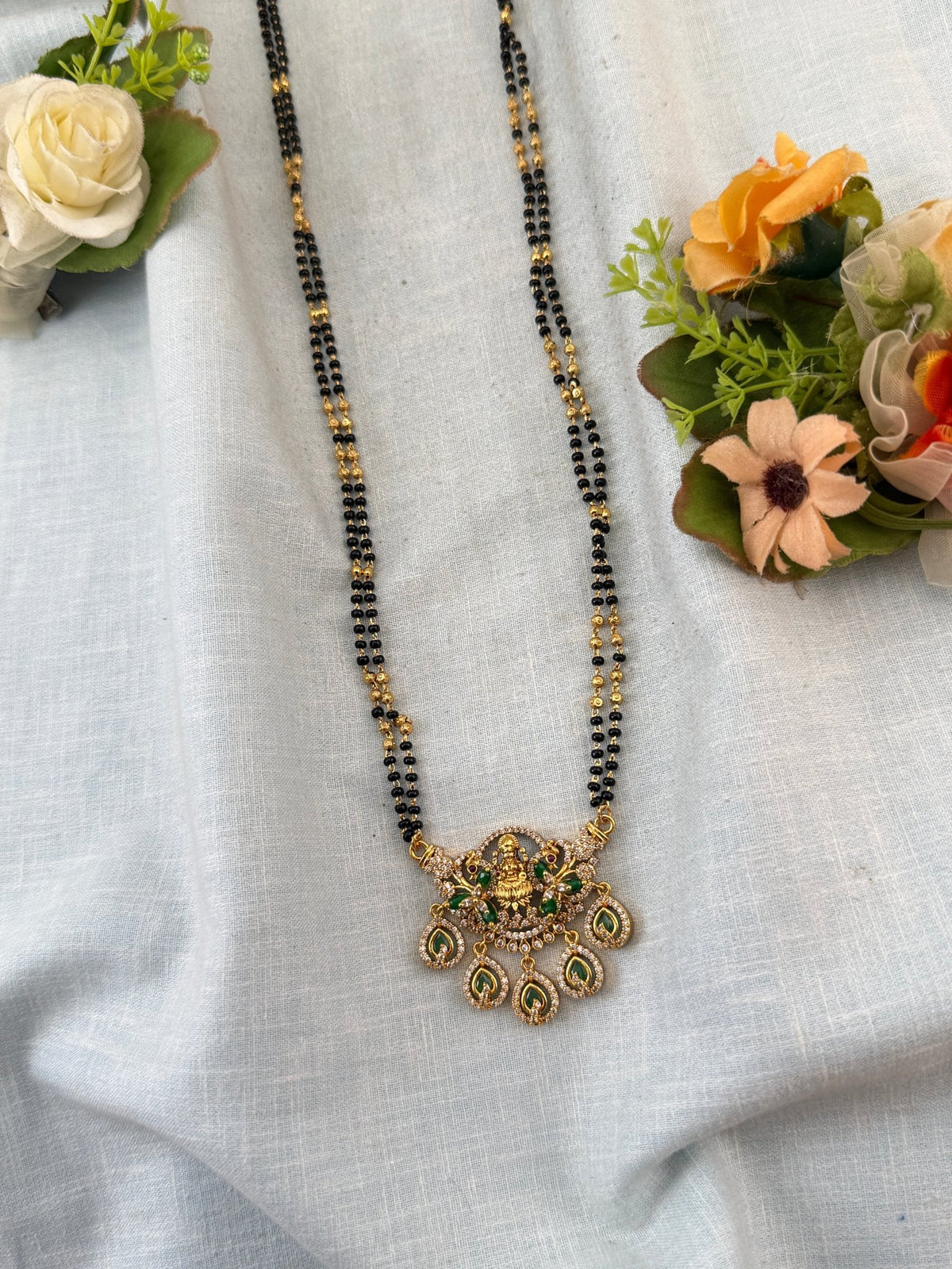 Antique Lakshmi Pendant Mangalsutra Necklace | C0003 - Mahilas