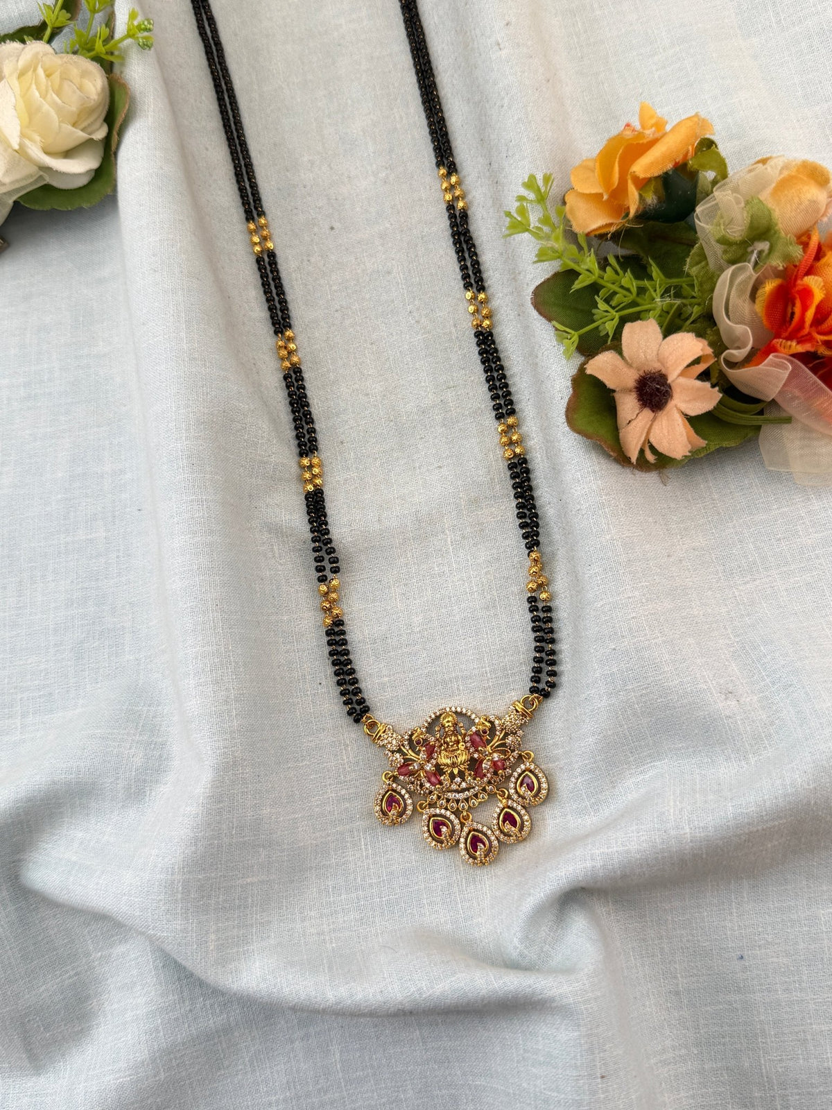 Antique Lakshmi Pendant Mangalsutra Necklace | C0004 - Mahilas