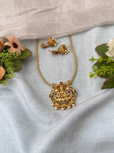 Antique Lakshmi Pendant Necklace Set | No329 - Mahilas