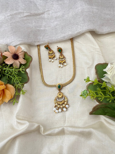 Antique Lakshmi Stone Pendant Short Necklace Set | No310 - Mahilas