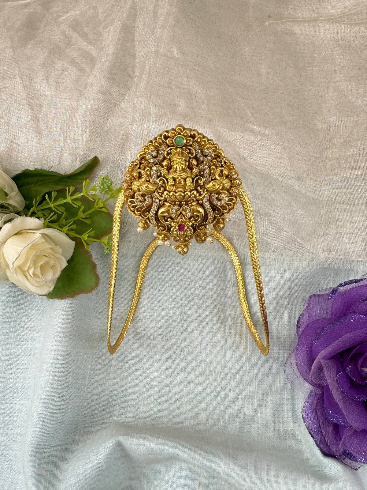 Antique Lakshmi Vanki | Set of 1 | 024 - Mahilas