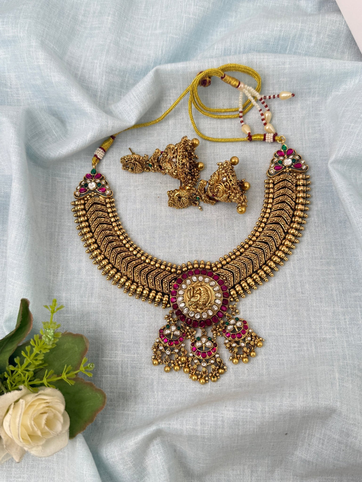 Antique Luxurious Necklace Peacock Pendant Short Set | N1023 - Mahilas