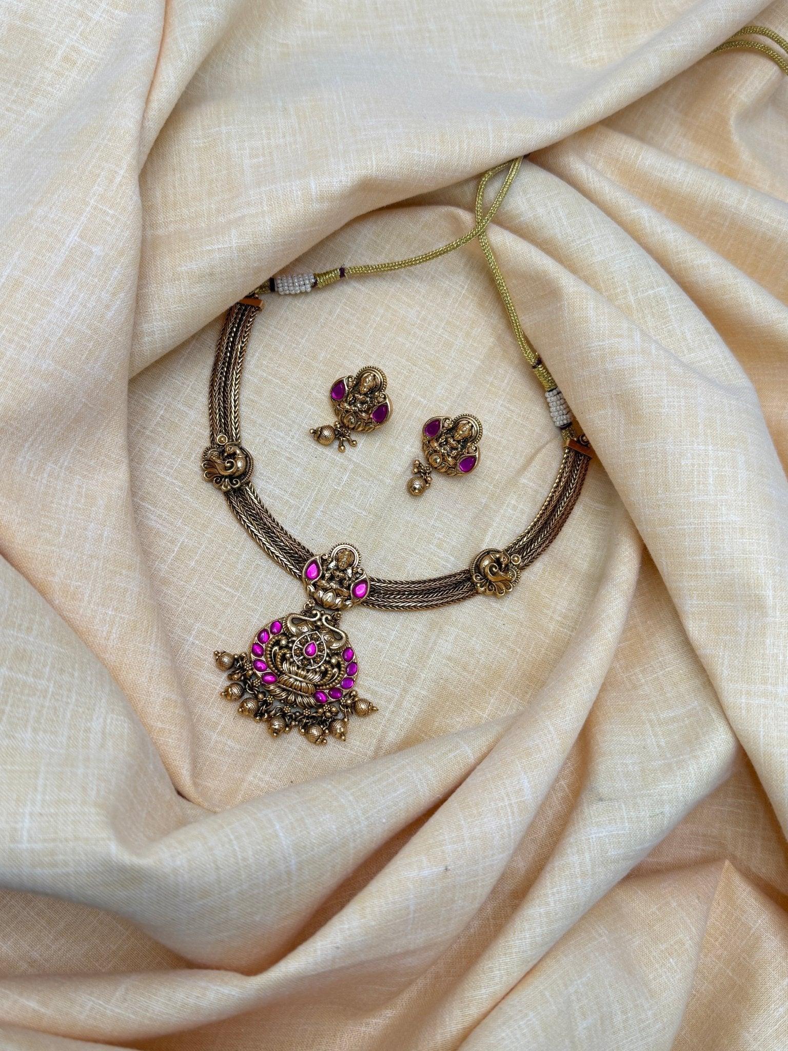 Antique Necklace 0342 - Mahilas