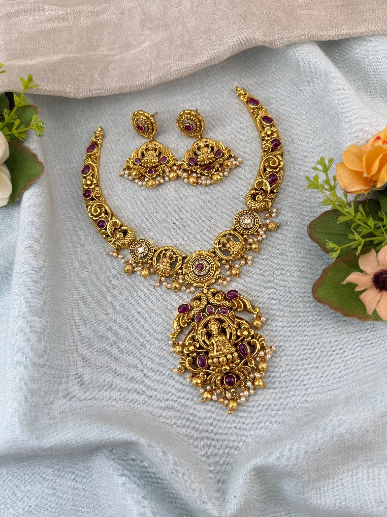 Antique Necklace Peacock Lakshmi Pendant Kanti Set | N0102 - Mahilas
