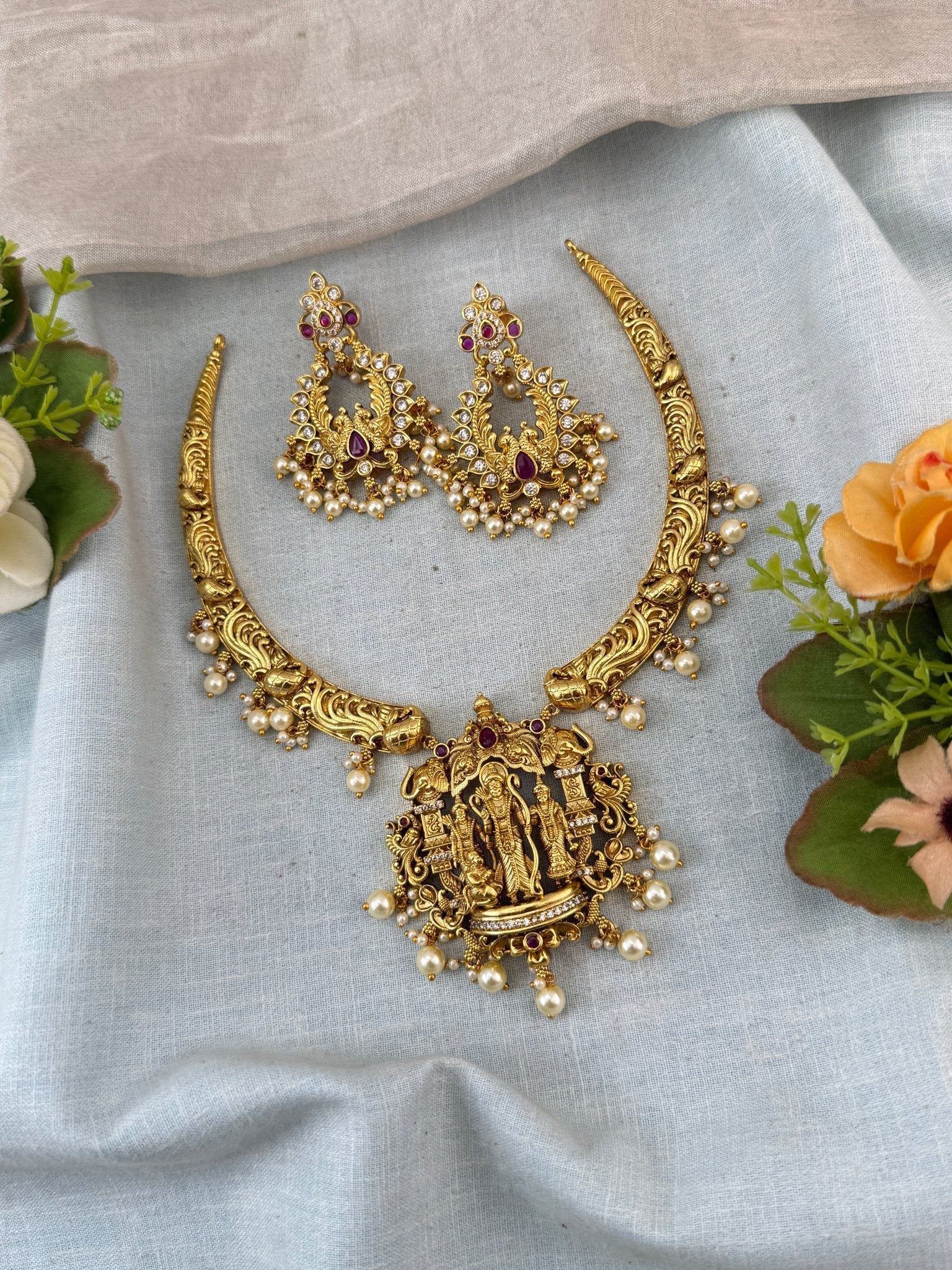 Antique Necklace Ram Parivar Pendant Grand Kanti Set | N0074 - Mahilas