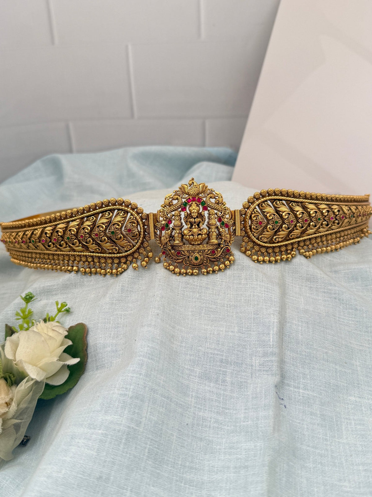 Antique Peacock Grand Vaddanam Kamarbandh | V0060 - Mahilas