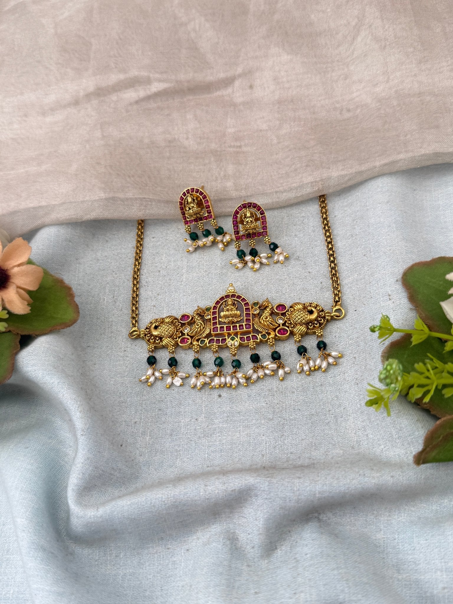 Antique Peacock Lakshmi Kanti Necklace Set | No297 - Mahilas