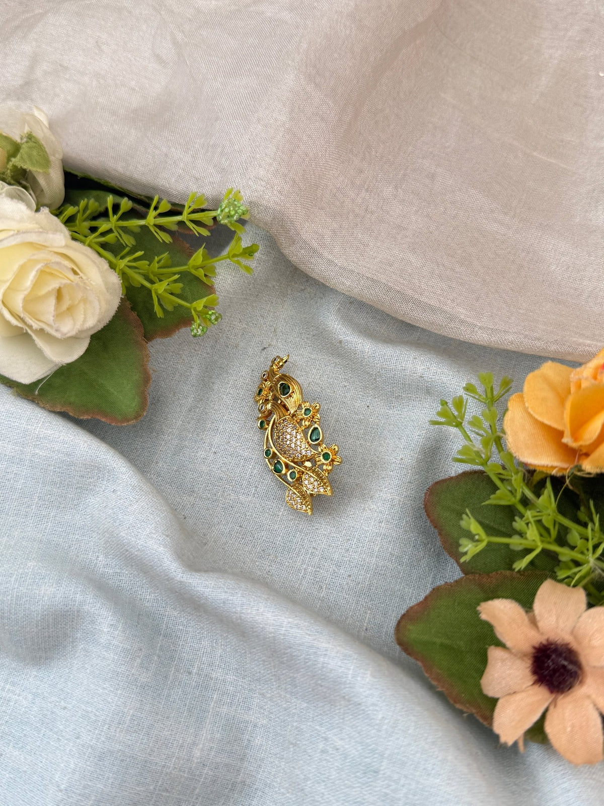 Antique Peacock Saree Pin | 002 - Mahilas