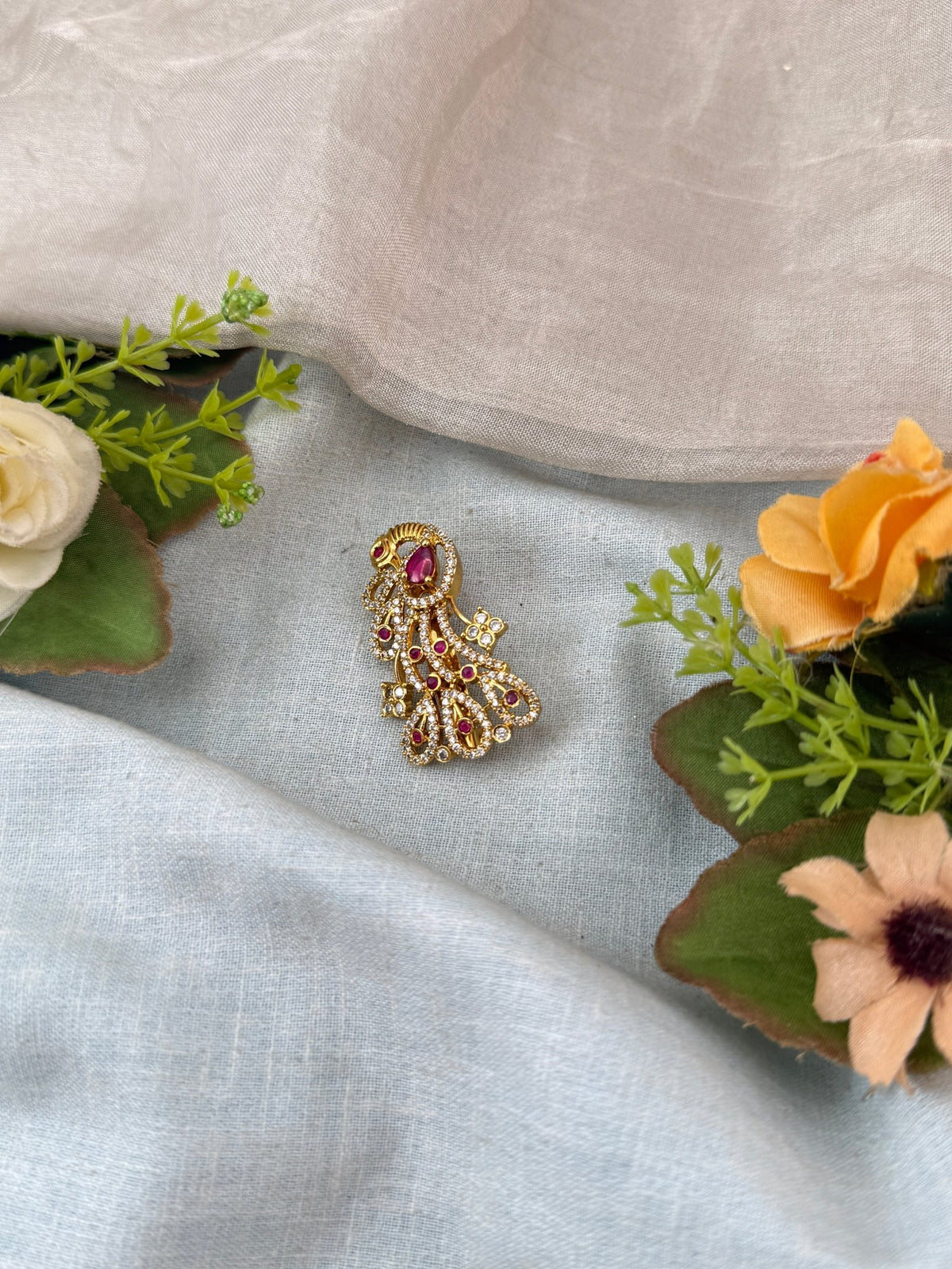 Antique Peacock Saree Pin | 013 - Mahilas
