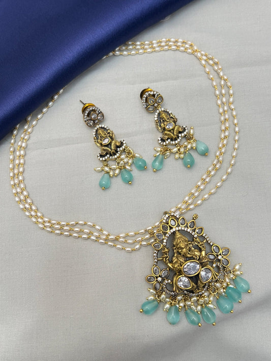 Antique Pendant Necklace 021 - Mahilas