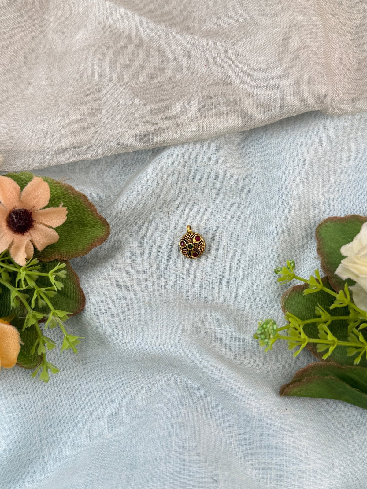 Antique Pressing Nose Pin | 009 - Mahilas