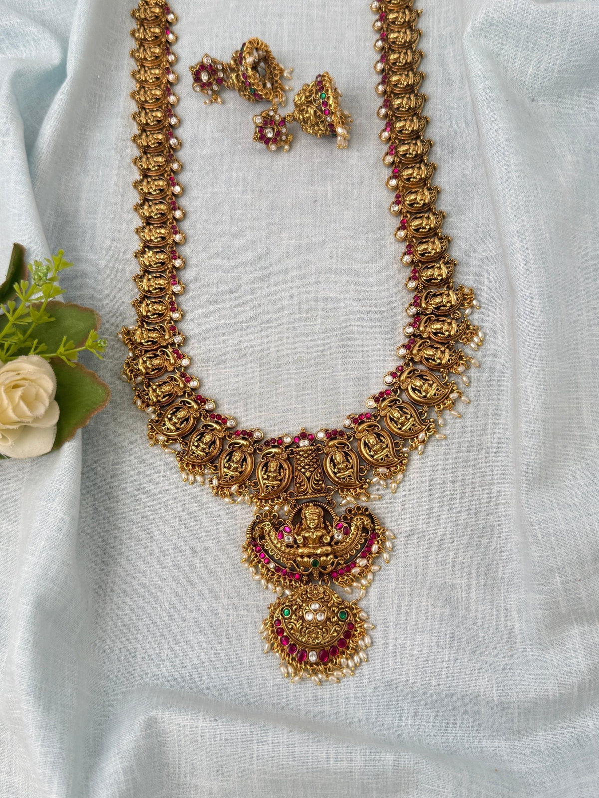 Antique Royal Necklace Lakshmi Pendant Premium Long Set | N1018 - Mahilas