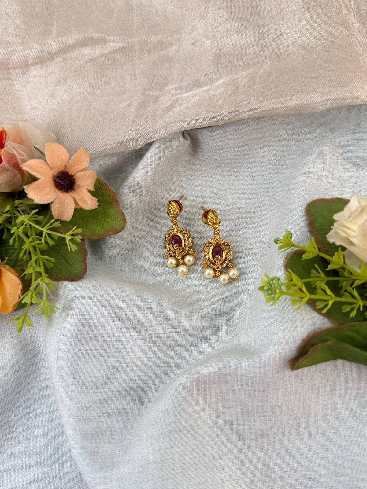 Antique Stone Hanging Earring | 085 - Mahilas