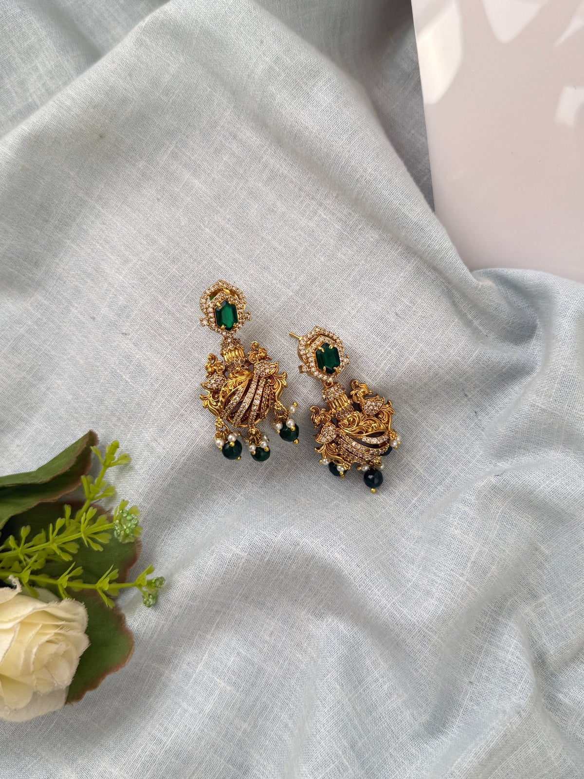 Antique Stone Hanging Earrings | E0300 - Mahilas