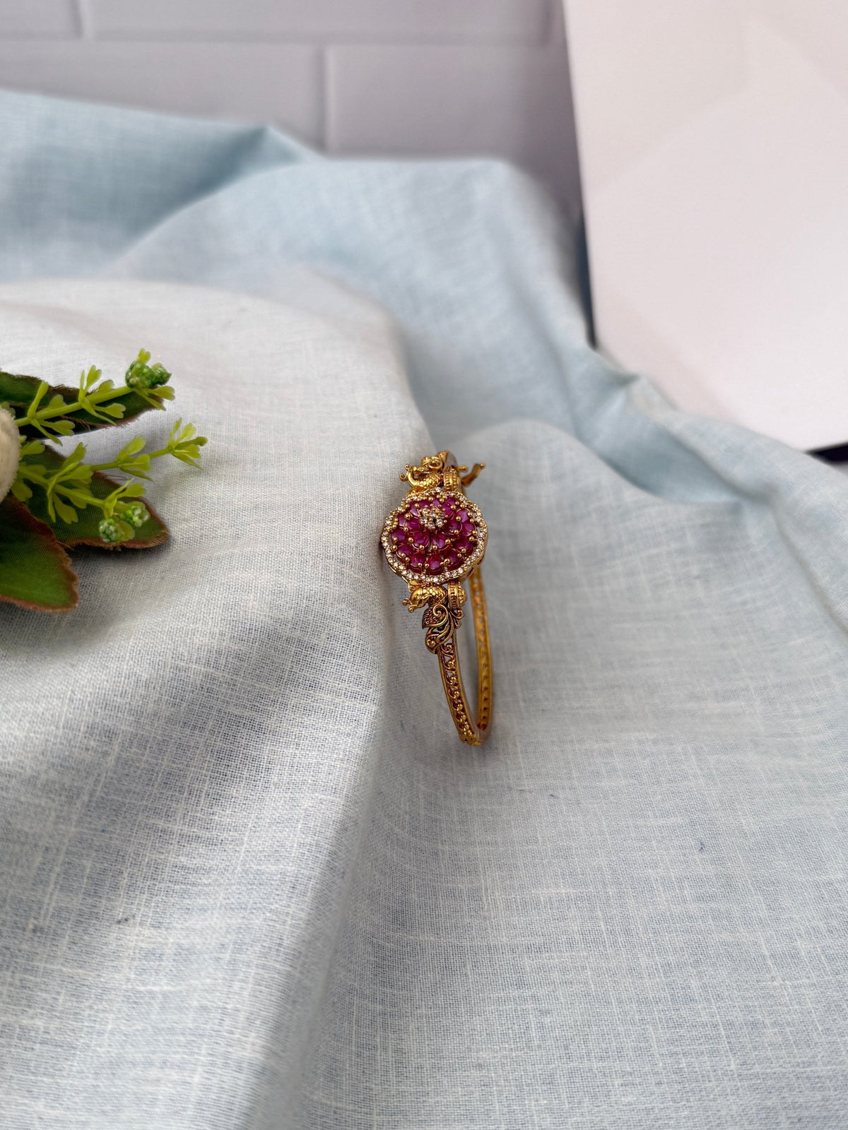 Antique Stone Kada Bracelet | Set of 1 | L0126 - Mahilas