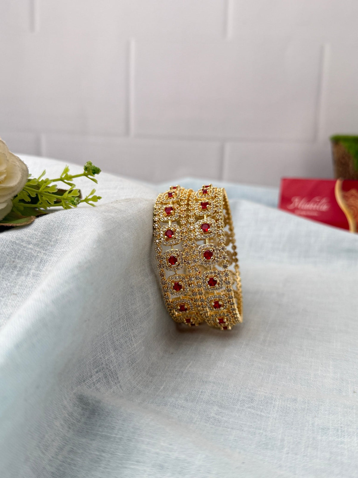 Antique Stone Luxurious Bangles| Set Of 2| B0496 - Mahilas