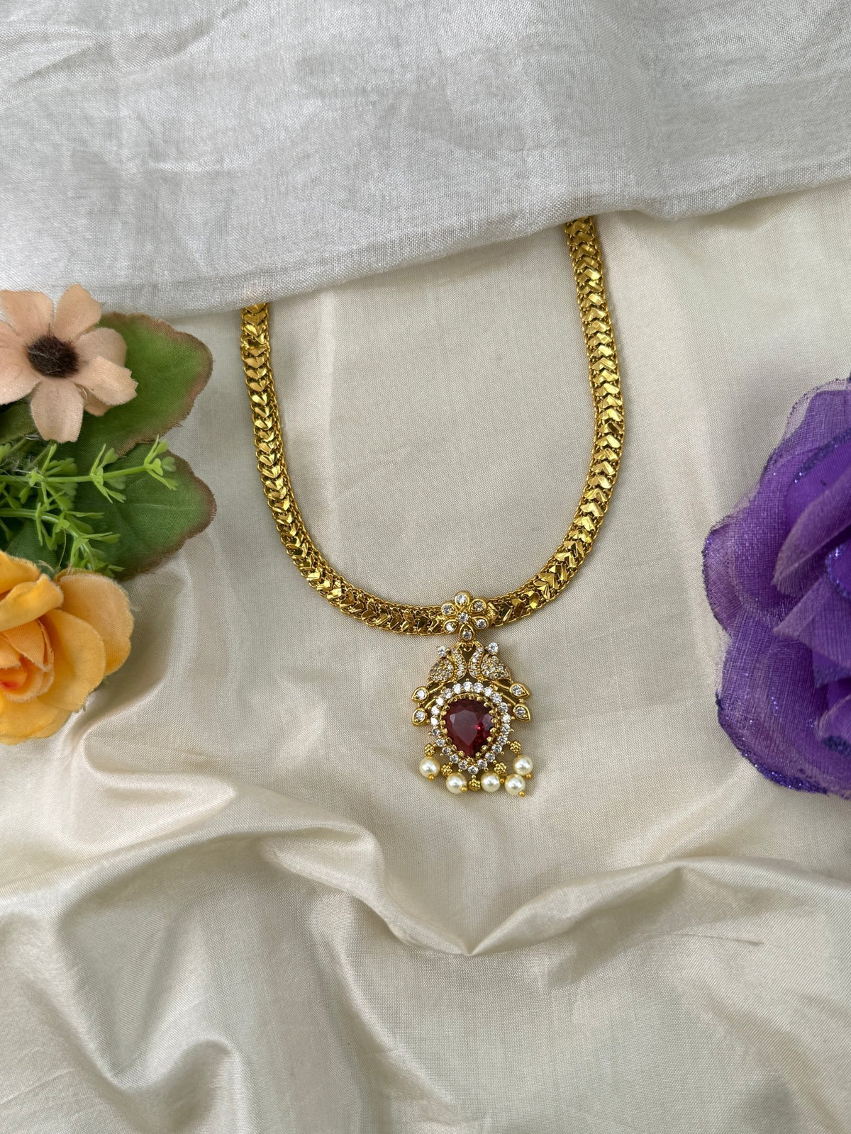 Antique Stone Pendant Necklace | 065 - Mahilas