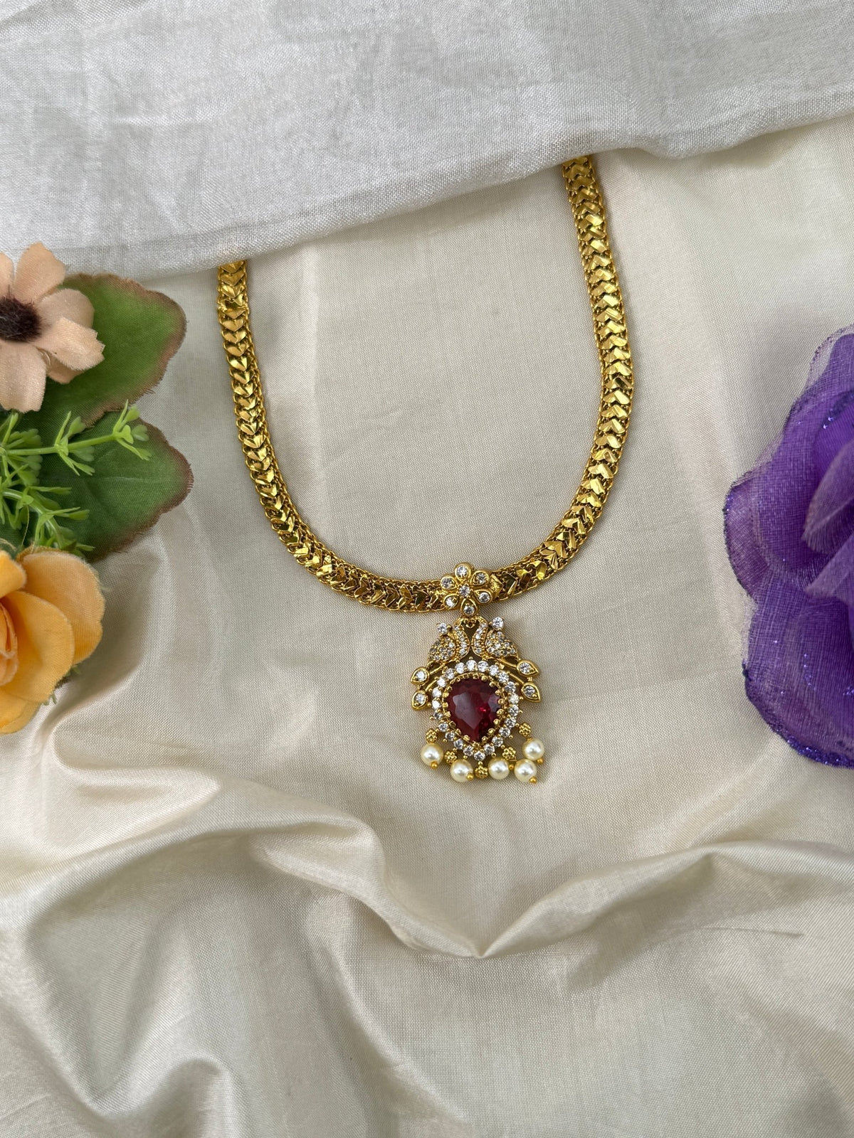 Antique Stone Pendant Necklace | 065 - Mahilas
