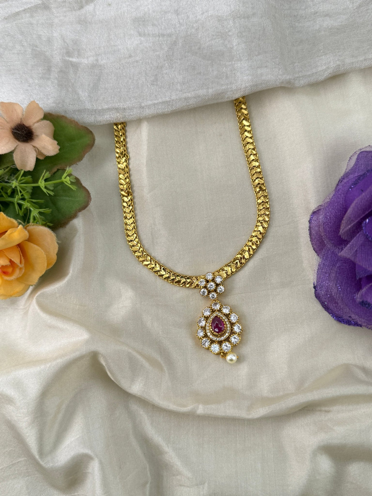 Antique Stone Pendant Necklace | 066 - Mahilas