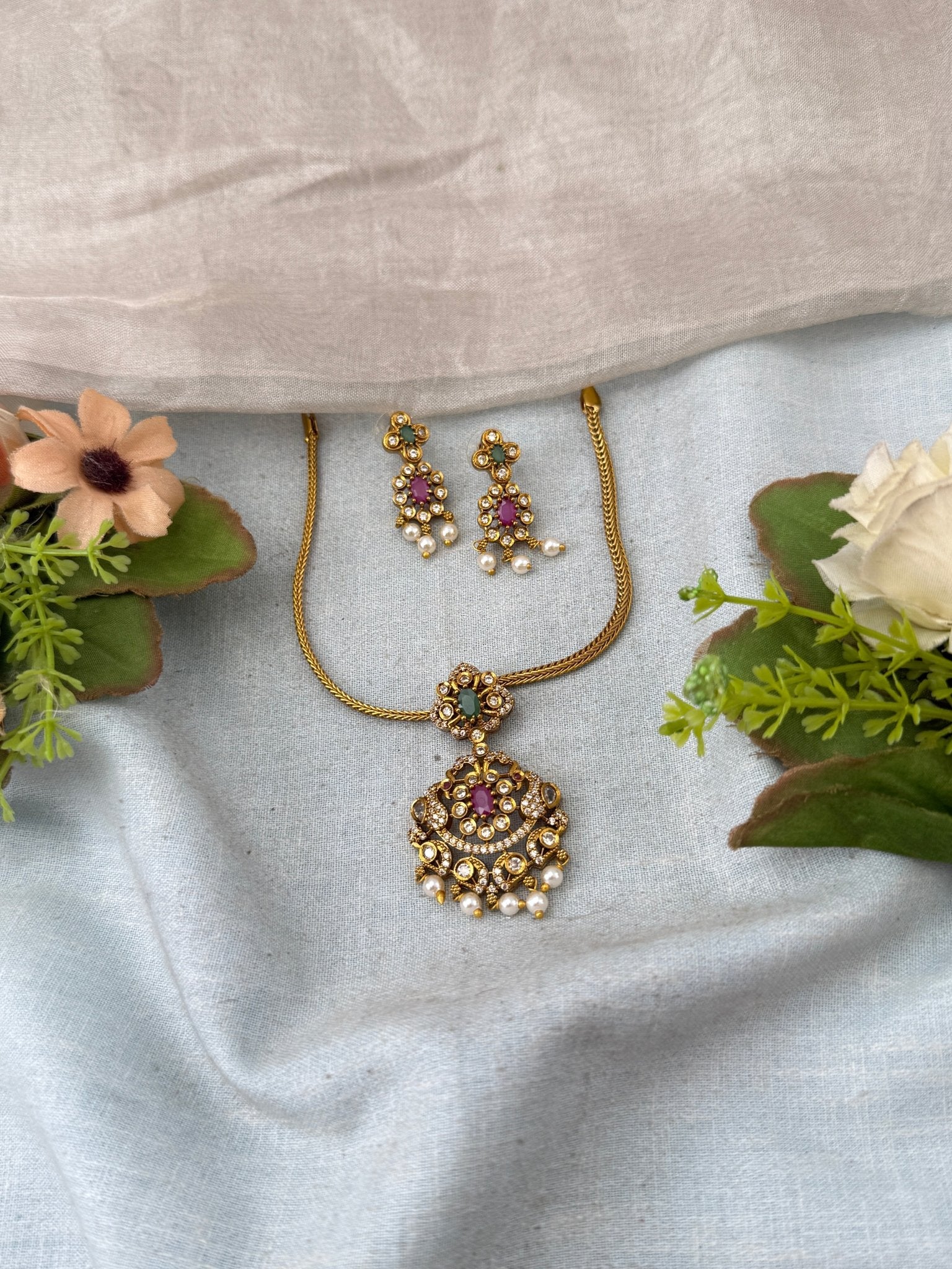 Antique Stone Pendant Necklace Set | No323 - Mahilas