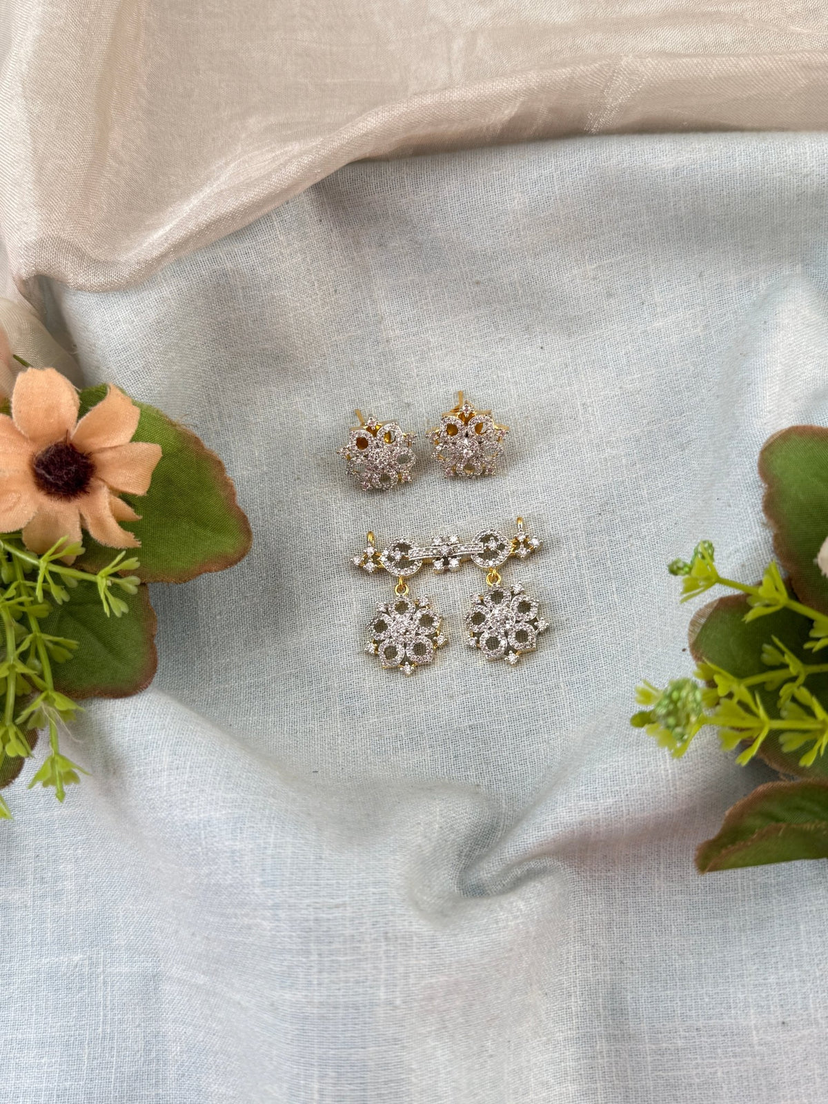 Antique Stone Pendant with Earrings | 032 - Mahilas
