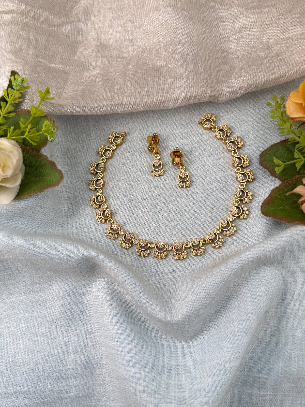 Antique Stone Short Necklace Set | 083 - Mahilas