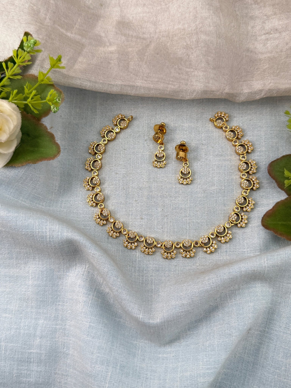 Antique Stone Short Necklace Set | 083 - Mahilas