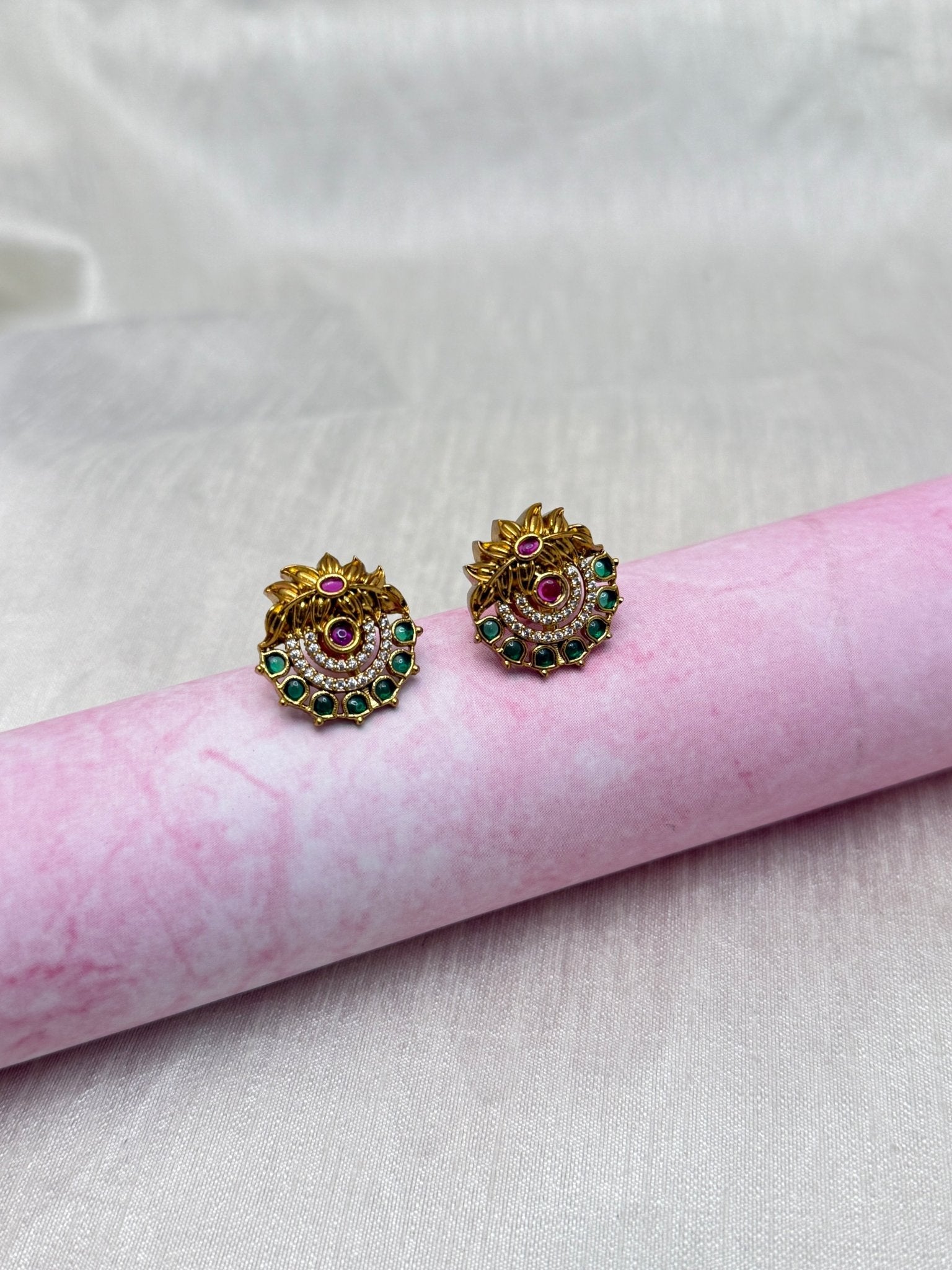 Antique Stud Earrings 0196 - Mahilas