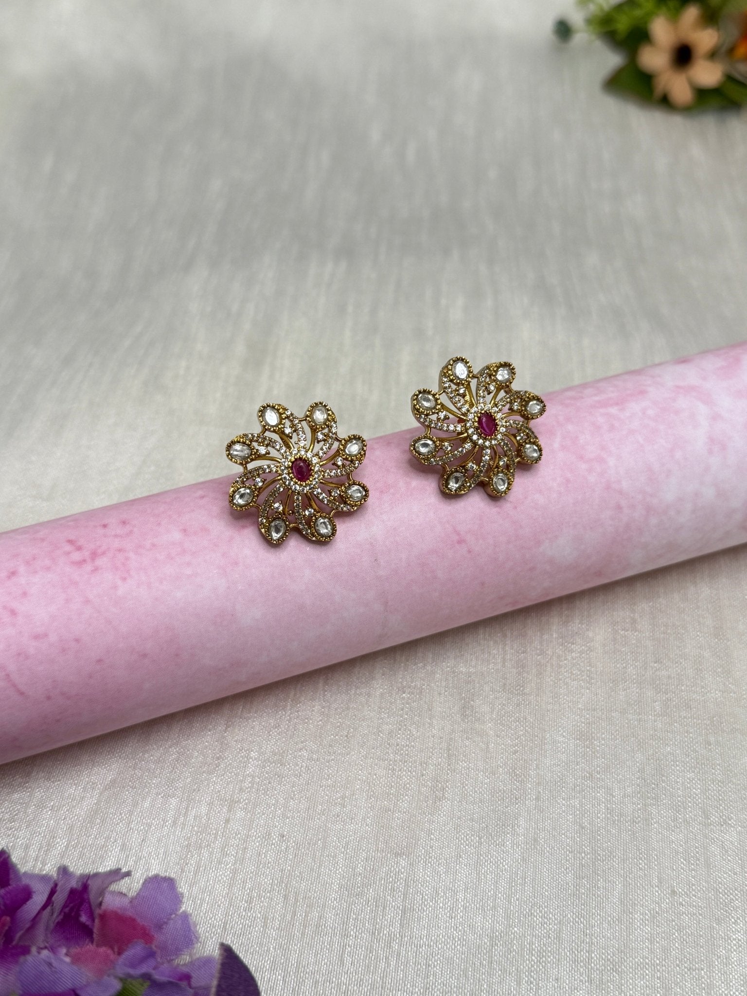 Antique Stud Earrings 0213 - Mahilas