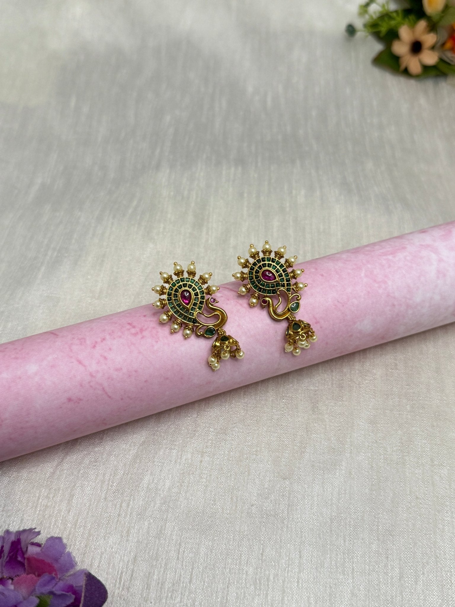 Antique Stud Earrings 0235 - Mahilas